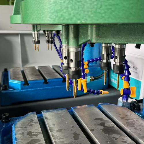 全自動數(shù)控鉆孔攻絲一體機多孔鉆雙伺服動力頭五金加工打孔攻牙