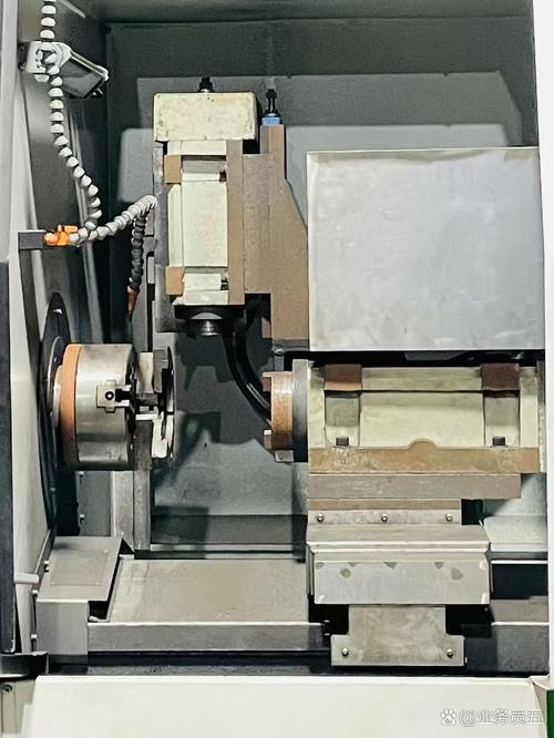 3套基本全新動(dòng)力頭,伺服分度卡盤出售 八寸液壓卡盤